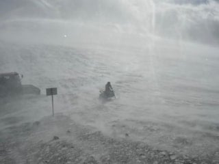 Trabzon'un yükseklerinde kar fırtınası etkili oluyor