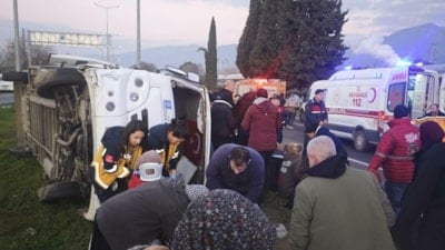 Aydın'da işçi servis minibüsü devrildi