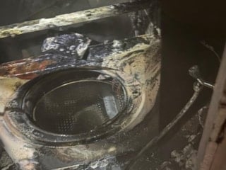 Diyarbakır'da çamaşır makinesi evi küle çevirdi