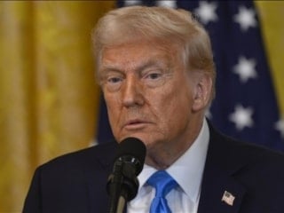 Trump: Grönland konusunda ABD ile uyumsuz ülkelere gümrük vergisi uygulayabiliriz