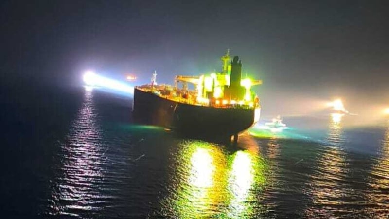 Bozcaada'da karaya oturan tanker 12 gün sonra kurtarıldı