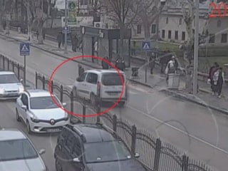 Amasya'da karşıdan karşıya geçerken ölümden döndü