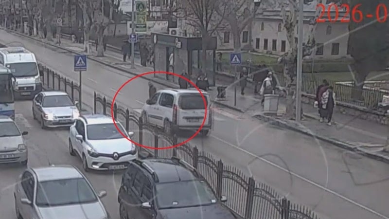 Amasya'da karşıdan karşıya geçerken ölümden döndü