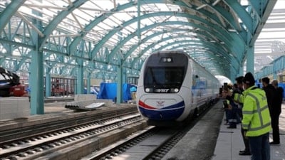 Türkiye, demir yolu projelerine 261 milyar liralık dev bütçe ayırıyor