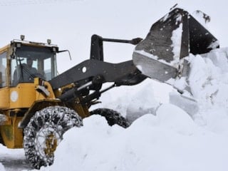 Bitlis'te kar durdu, kapanan yollar tekrar açıldı