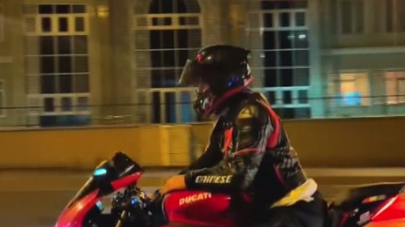 Antalya'da kazada öldü: Kaskı sevgilisine taktı