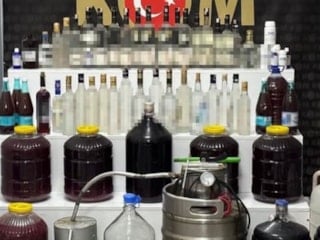 Isparta'da kaçak alkol operasyonunda 577 litre el yapımı alkol ele geçirildi