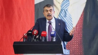 Yusuf Tekin: İstanbul'da asrın hırsızlığı var, karnelerde Atatürk kaldırıldı yalanına sarılıyorlar