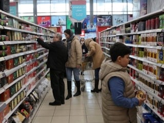 İran’da artan yaşam pahalılığıyla mücadeleye 'Kalabarg' çözümü