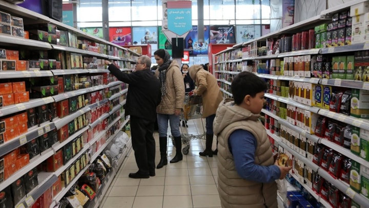 İran’da artan yaşam pahalılığıyla mücadeleye 'Kalabarg' çözümü