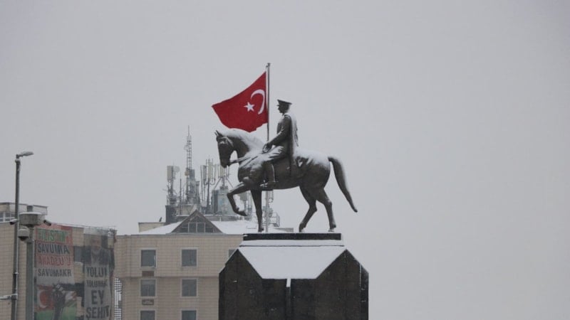 Kayseri'de kar yağışı etkisini sürdürüyor