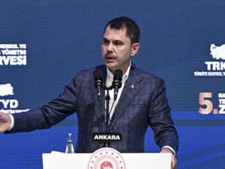 Murat Kurum: Deprem bölgesinde günde 550, saatte 23 konut ürettik