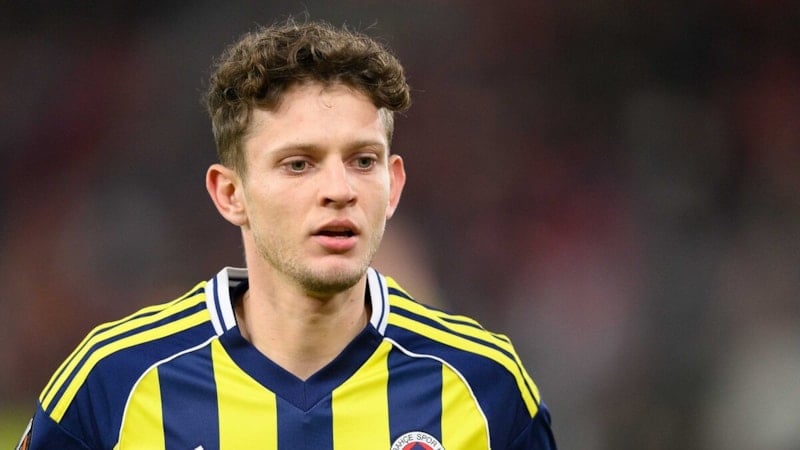Sebastian Szymanski, Alanyaspor maçının kamp kadrosundan çıkarıldı