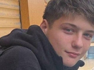 İstanbul'da öldürülen Atlas'ın mezarını arkadaşları ziyaret etti