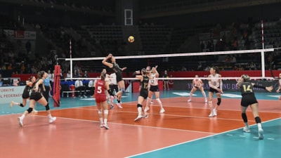 Galatasaray, İlbank'a set vermedi