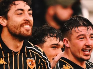 Hull City, Southampton'ı devirdi