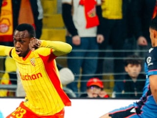 Lens, liderliği bırakımıyor! Auxerre karşısında da kazandılar