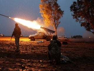 Suriye ordusu, YPG/SDG'nin işgali altındaki Tabka kentine girdi