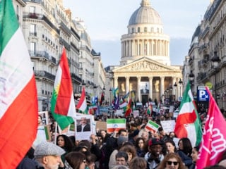 İran'da protestolar büyüyor: İnternet tamamen kesilecek