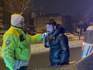 Kayseri'de polisin alkollü sürücü ile imtihanı