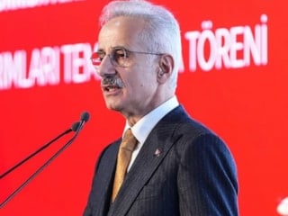 Abdulkadir Uraloğlu: Esenboğa Havalimanı'nda tamamlanan 3. pistimizi hizmete açıyoruz