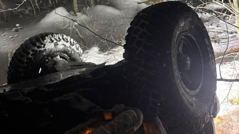 Bursa'da cip uçuruma yuvarlandı: 5 yaralı