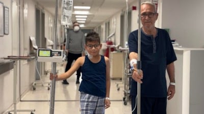 11 yaşındaki Bekir, dedesinin böbreğiyle hayata tutundu