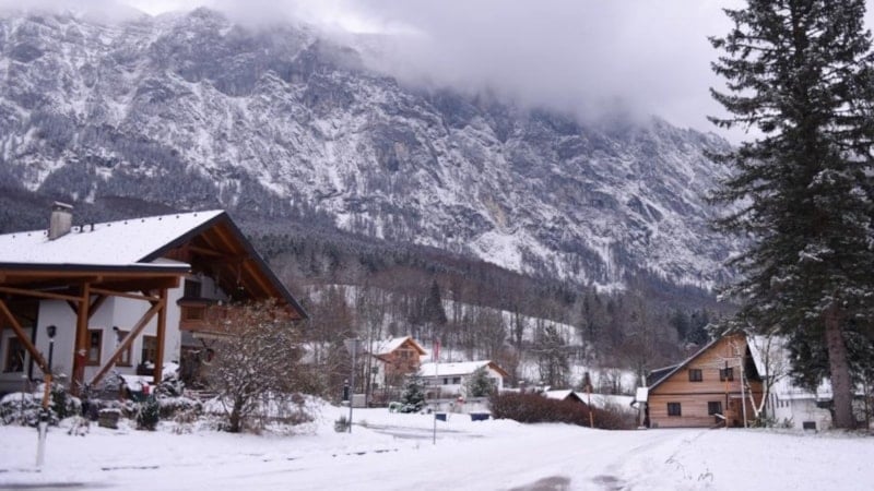 Avusturya'da 3 ayrı çığ düşmesinden toplam 8 kişi hayatını kaybetti