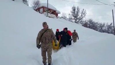 Tunceli’de zorlu kış şartlarında hayat kurtaran yürüyüş