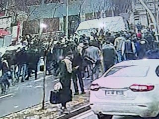 Diyarbakır'da düğünde sokağa taşan kavga kamerada