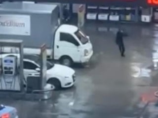 Diyarbakır'da akaryakıt istasyonunda silahlı saldırı