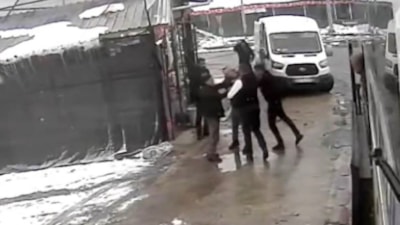 Elazığ'da otobüs şoförü ile esnaf arasında "tuvalet" kavgası