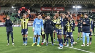 Fenerbahçe hava şartlarından dolayı Alanya'da kaldı