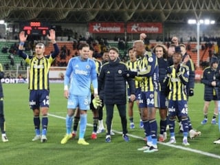 Fenerbahçe hava şartlarından dolayı Alanya'da kaldı