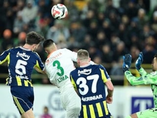 Eski hakemler, Alanyaspor-Fenerbahçe maçının tartışmalı pozisyonlarını değerlendirdi
