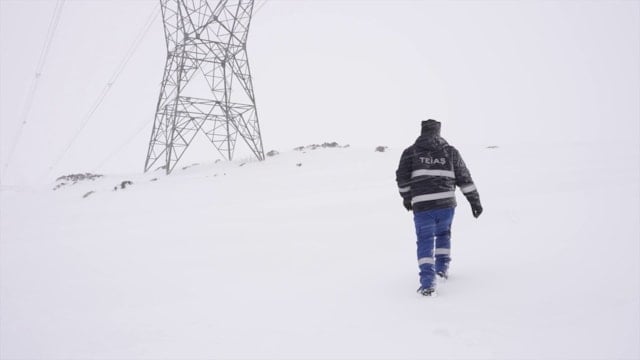 Kesintisiz enerji akışı için ekipler 7/24 sahada