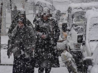 Türkiye dondurucu soğukların etkisinden çıkmıyor: Yağışlar devam edecek