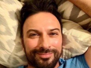 Tarkan'dan konser sonrası dinlenme pozu