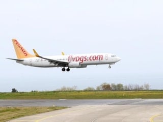 Pegasus'a yoğun tepki: KKTC seferi 9 saat gecikmeyle havalandı