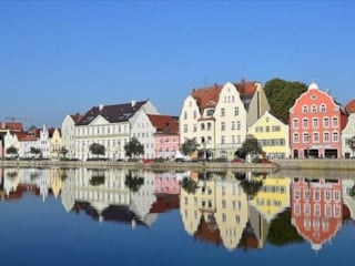 Avrupa'da her 100 kişiden 68'i, Türkiye'de ise 100 kişiden 57'si ev sahibi