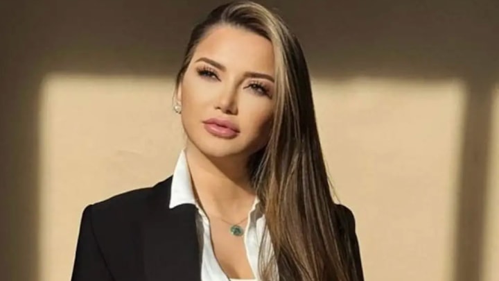 Esra Ezmeci’ye 'klinik psikolog' unvanı nedeniyle ceza: Yalan haberlere dava açacağım