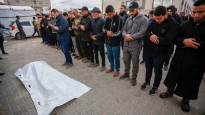 Gazze'de can kaybı 71 bin 550'ye yükseldi