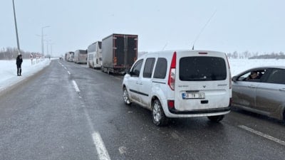 Sivas–Malatya kara yolunda ulaşım durduruldu