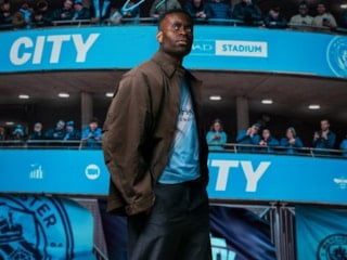 Manchester City, Marc Guehi'yi renklerine bağladı