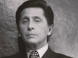 İtalyan moda tasarımcısı Valentino Garavani hayatını kaybetti