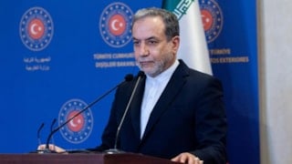 Abbas Arakçi, kendisine iletilen Davos davetinin iptal edildiğini belirtti