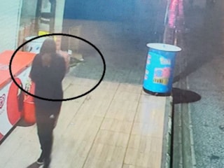 Hatay'da yüzünü eliyle kapatan hırsız yakalandı