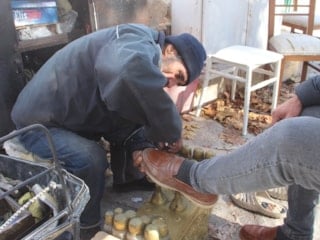 Mersin'de 67 yaşındaki boyacının ekmek mücadelesi