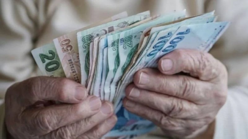 Emeklilerin gözü bu rakamda: 2026 Bayram ikramiyesi zammı…