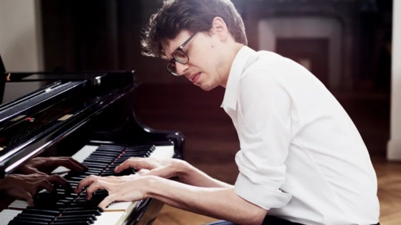 Dünya yıldızları ve gençler, İş Sanat'ta buluşuyor